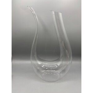U Shaped Glass Wine Decanter Pitcher With Elegant Curved Design